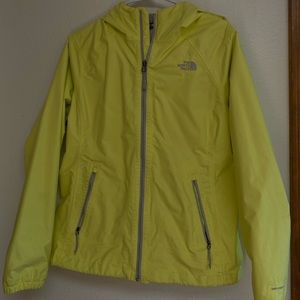 Rain jacket / WindBreaker NORTHFACE never worn!